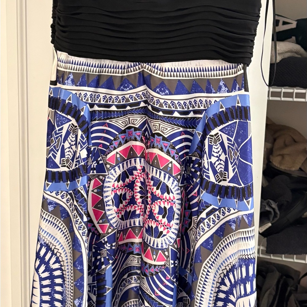 Elegant Black and Blue Patterned Skirt